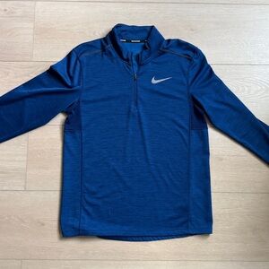 Nike Dri-Fit workout running lightweight jacket shirt longsleeve men’s medium